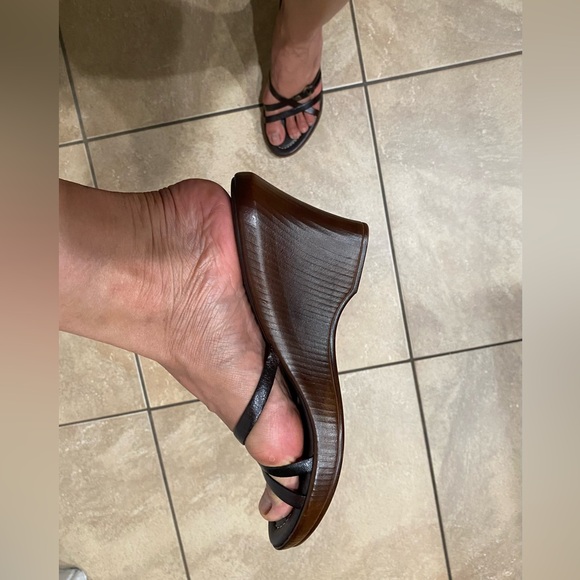Nine West Cork Wedge Lightweight Strappy Leather Sandals Made In Italy Sz8 - Picture 11 of 13